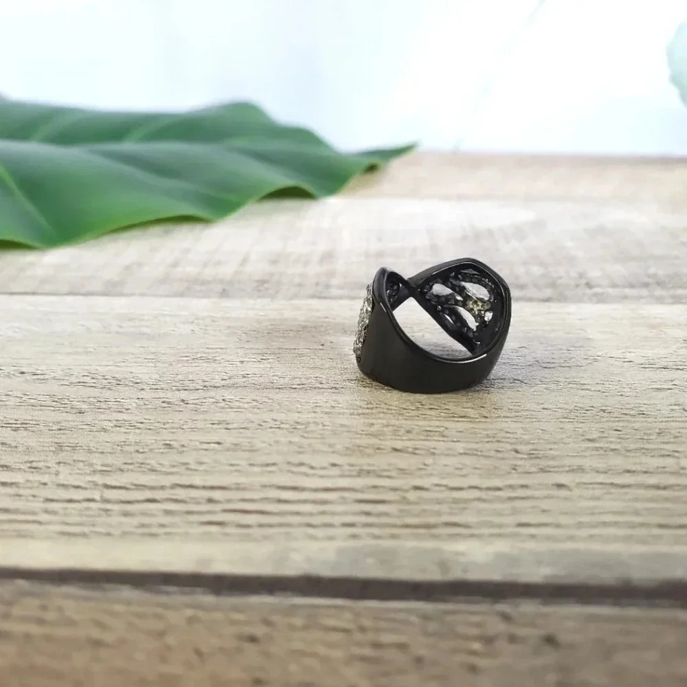 Black Stainless Steel Two-Tone Ring sz 5